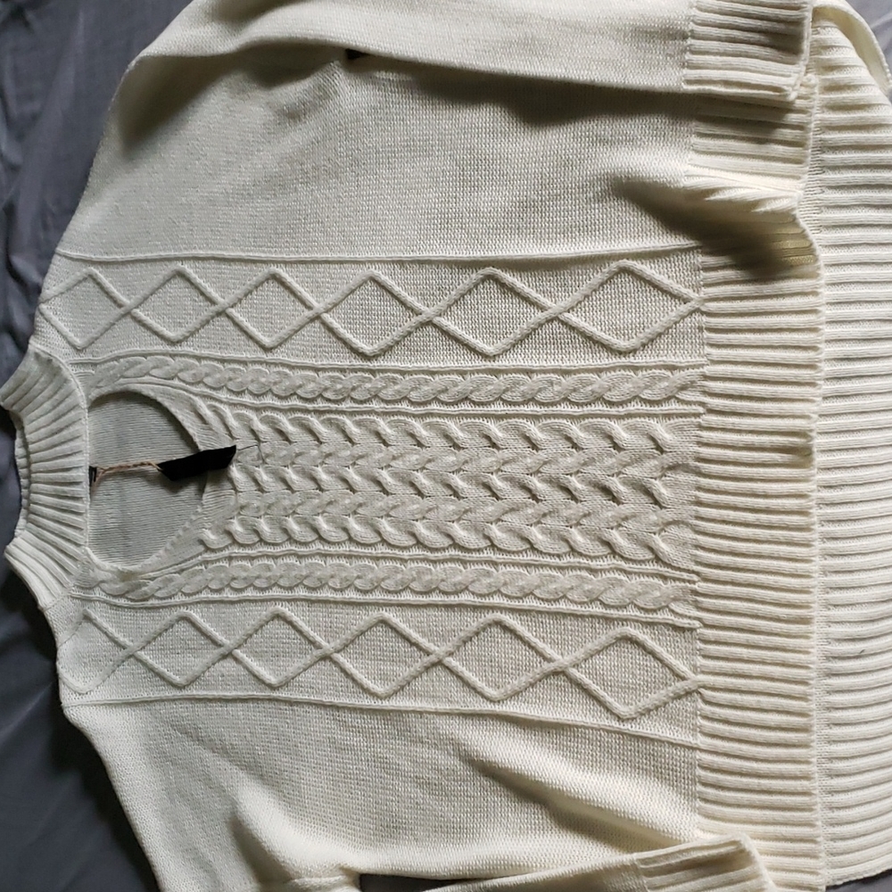 Sweater bundle - Picture 2 of 4